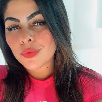 Aquariana ascendente em capricórnio!
Sou exagerada. Ou amo demais ou odeio demais. Ou sinto ou não sinto. Meio termo nunca foi o meu forte.✨
↪De Humanas💛