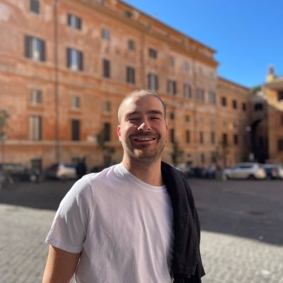 InigoLarra's profile picture. 