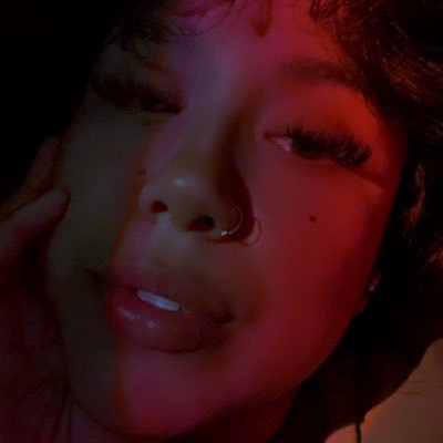 nanachavez08's profile picture. eh, what can you do? it be like that sometimes.