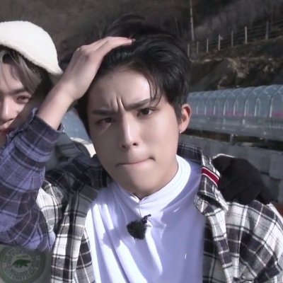 Dimurola15's profile picture. 