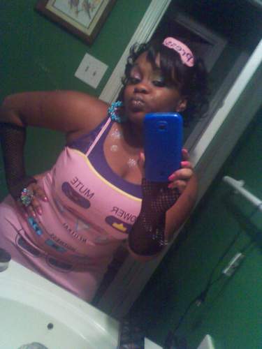 TWEETY_PIE19's profile picture. There is NONE like «Muwaahhh»!! NO1 loves me more than I love MYSELF. I wouldn't have it any other way(-: The world needs a ME! Now that's my attitude!!!