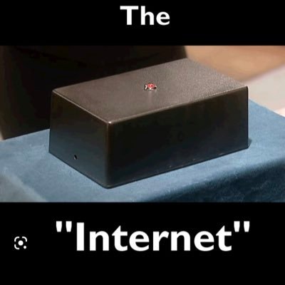 r3alpolitik's profile picture. 