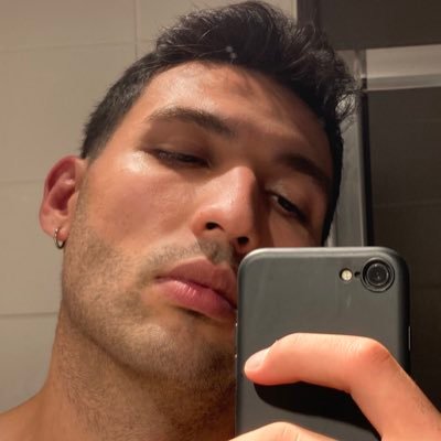 ohmijnlover's profile picture. iOS Dev 🗿