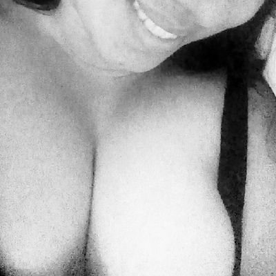 Alejand88092864's profile picture. 💜😈🙈❤️‍🔥👌🤤✌️
#curvy #sexy #gordita