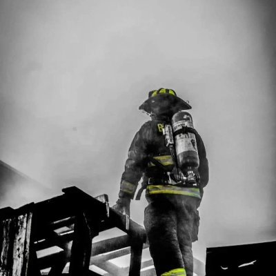 Sparrow_479's profile picture. Bombero hasta que el de Arriba me pida..😎
(o el de Abajo.)
Alma  AZUL gracias a mi Abuela🤘
Euzkadi Roots

I'm Freaking Genius..!!! Gracias a mi querida USACH