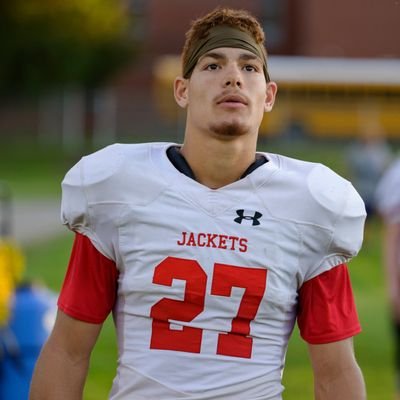 Girard High School Class 24' GPA 3.0 | Intended Athletic Trainer Major | Football: RB/MLB/OLB/DE | 190lbs 6'2 | Max: Bench 285 Squat 355 Deadlift 455|