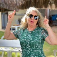 Sandra (@sandra292437982) 's Twitter Profile
