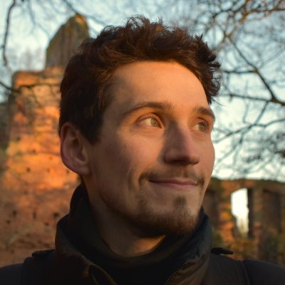 Architekt z zawodu, człowiek z wyboru. Socjalista w sercu, weganin w kuchni.
@partiarazem
🇵🇱 🇩🇪 🏳️🌈 he/him