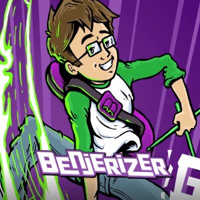 I'm a YouTuber with 23k subs who plays Roblox, FNAF, and tons of other games!