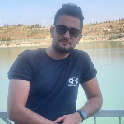 rezasaadeghpour's profile picture. یه اینترنِ همیشه در خواب