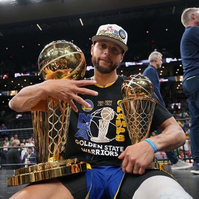 Un colombiano perdido en Utah 🇨🇴🇺🇸. Elon Musk me robo mi cuanta anterior. Retwittero profesional, fanático de Golden State Warriors y del Real Madrid.