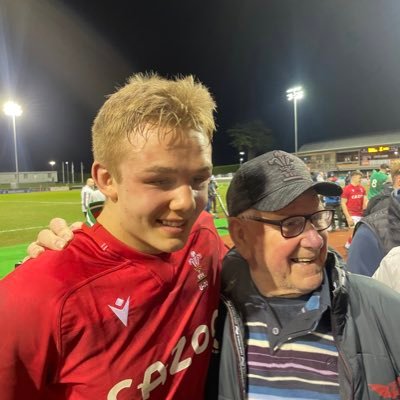 Huwdavies08's profile picture. 