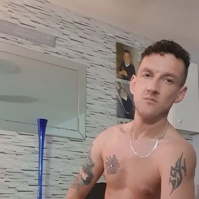 🔞🇬🇧 UK 🇬🇧🔞 GEORDIE LAD LIVING IN LONDON 🏴 🎬 👟