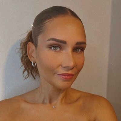 Kebe714518475's profile picture. 