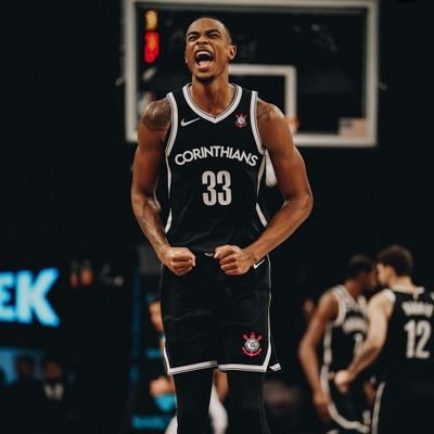 Felicidade? Não sei oq é isso, torço pro Corinthians e Brooklyn Nets 🥲