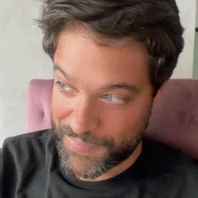 Diretor De Programas Instagram @arieljacobowitz