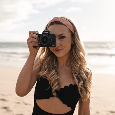 San Diego-based travel & lifestyle writer / content creator / host ✍🏼 T+L, LA Times, Bis Insider, Brides, Uproxx, Thrillist, SFGate+ IG: @bychloecaldwell