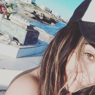La paz no se negocia por ná.
Sea feliz no joda al prójimo🌻