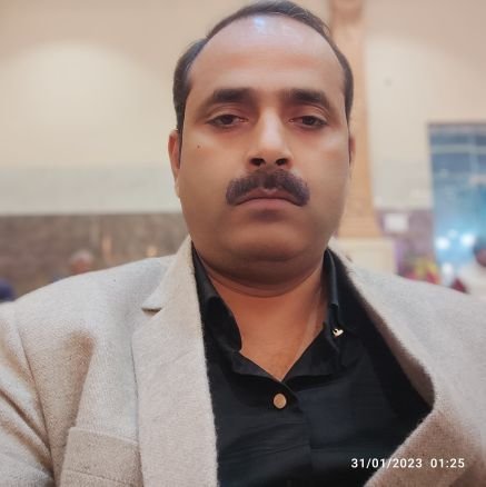 *लोकाभिरामं रणरंगधीरं*
*राजीवनेत्रं रघुवंशनाथम् ।*
*कारुण्यरूपं करुणाकारं*
*तं श्रीरामचन्द्रं शरणं प्रपद्ये।।*
राजा रामचन्द्र जी की सदा ही जय🙏 🚩🚩🚩🚩🚩🚩🚩