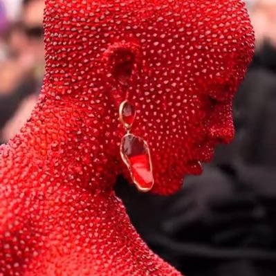 lqfcof's profile picture. '00 社会人