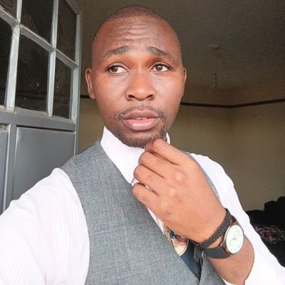 #TKSL Internet Solutions| I know how to stream, A LOT| I peddle in poetic writings. I'm amazing at it| Fashion and Design buff| Health Officer| Arsenal fan.