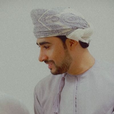 إذا لم تستطع قول الحق فلا تصفق للباطل