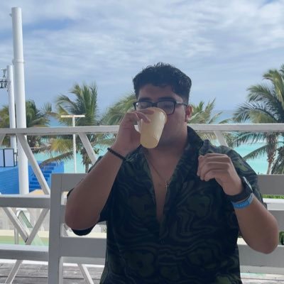 Formato_APA77's profile picture. 