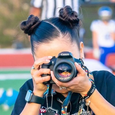 📸 & 🎥 #TeamBrendaMedia
🇲🇽 Creative Director | V O T E 💙
👩🏾💻 Brand Strategist | Content Creator
👽 Creating with Humans 👩🏾🚀