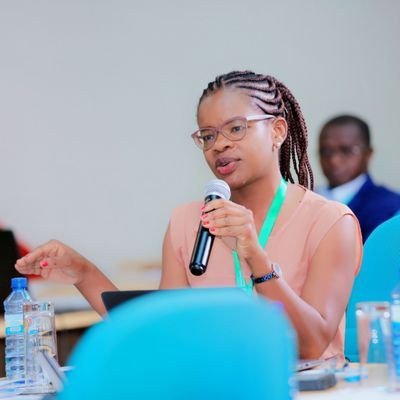 Journalist 
Contributor for @TheContinent @ScidevDevNetSSA @uniworldnews@natAfrica1 @mailandguardian
🇰🇪 2022 Faling Walls Science Fellow
https://t.co/waNqnC8LwI