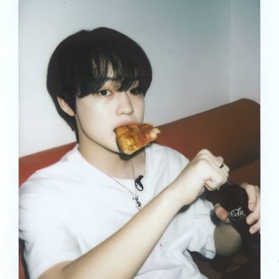 ArmellyaPutri's profile picture. 