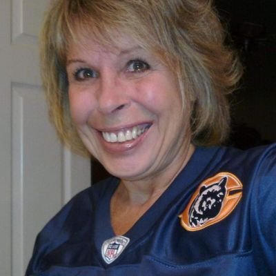CQnnieS1953's profile picture. 
