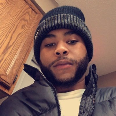 Stoner_Que23's profile picture. Upcoming male pornstar 💦😅 private snap and Link to Pornhub will be posted 😌