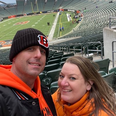 Bengals, Cardinals, Bearcats, and Blues fan, marathon runner, husband, and devoted member of the KISS ARMY. WHO DEY!!! and I’m pro bat flips.