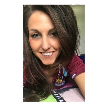 ⚒claret&blue⚒ season ticket holder 💕makeup-artist/ hairstylist 💕 West Ham ⚒ America dreaming ❤️