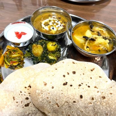 yuki_spice_'s profile picture. スパイス料理、おもてなし料理を作る主婦。料理教室アシスタント。料理教室フリークにて和洋折衷作ります。 スパイス料理の食べ歩き記録等、 お料理関連の趣味アカウント。飲食業界が長く、厳しい目線で思ったことを書くので、辛口になる事もあります。悪しからず。