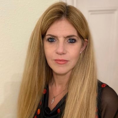 LisadeAzevedo69's profile picture. 