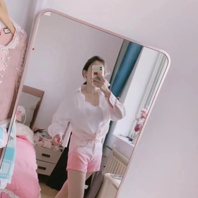 FelipeK43988132's profile picture. 寻求刺激，换妻，3p户外有地，单男有偿