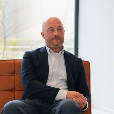Co-founder of Esperity PatientCentrics. Technology driven patient empowerment . Bio-engineer, passion: health & technology