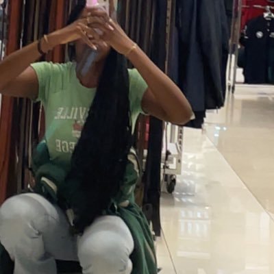 KabeyaMeldie's profile picture. Life’s a bitch/: I write what I feel #idc