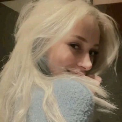 Busegardw's profile picture. Buse Alaca