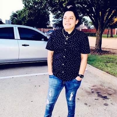 torresdebby28's profile picture. 