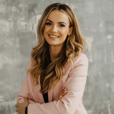 k_niewinska's profile picture. PhD in economics. Director of FinTech Executive Program at University of Warsaw