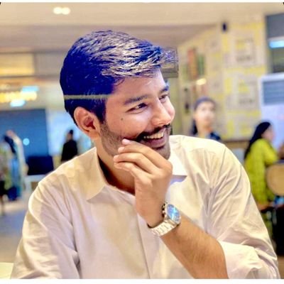 HalarGhafoor's profile picture. -Muslim
-🏠Karachite🏠
-📚Ex-Citizen📚
-✏Civil Engineering
-🎂Blow candles on 28 Jan🎂
-Attitude is a little thing that makes a big difference.