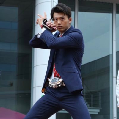 h14/165/50/22歳Gです。ヒーロースーツ、ガワコス、アモレシー、ユニ、ラバー色々興味あります!M度83% お人好し度80%
