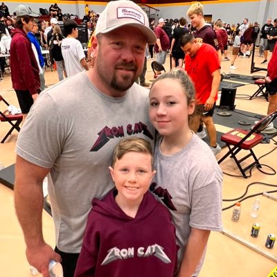 Proud husband, father, teacher, & coach for the Sherman Bearcats Co-Defensive Coordinator / Head Powerlifting