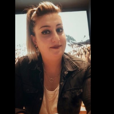 TubaAlp20356182's profile picture. Bizde yara sarılmaz, saklanır…