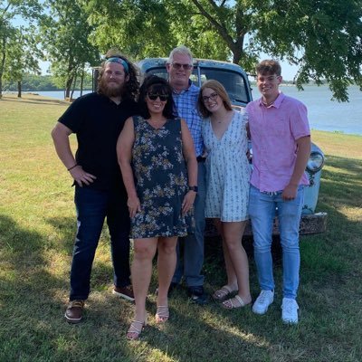 mellymel37's profile picture. 