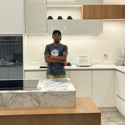 GeorgiiieyLee's profile picture. Musician