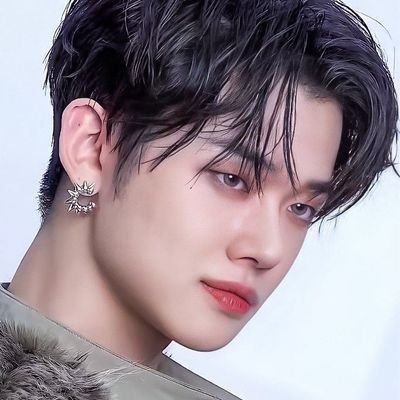 𝙎𝙤𝙡𝙖𝙣𝙣𝙚 𝘿' 𝘽𝙡𝙖𝙞𝙧. ⠀ ⠀⠀ ⠀ ⠀⠀
🪬Artista independiente & Directora de academia de Bellas Artes