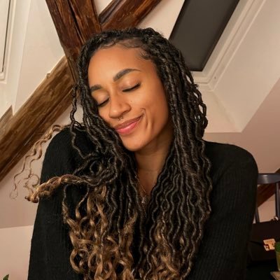 • TX || ♏︎ ☼, ♏︎ ↑, ♊︎ ☽| Pro Vball| VCU alumna 👩🏽🎓